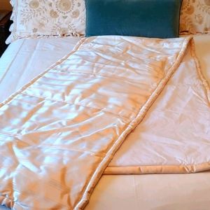 Cover-Decorative Throw